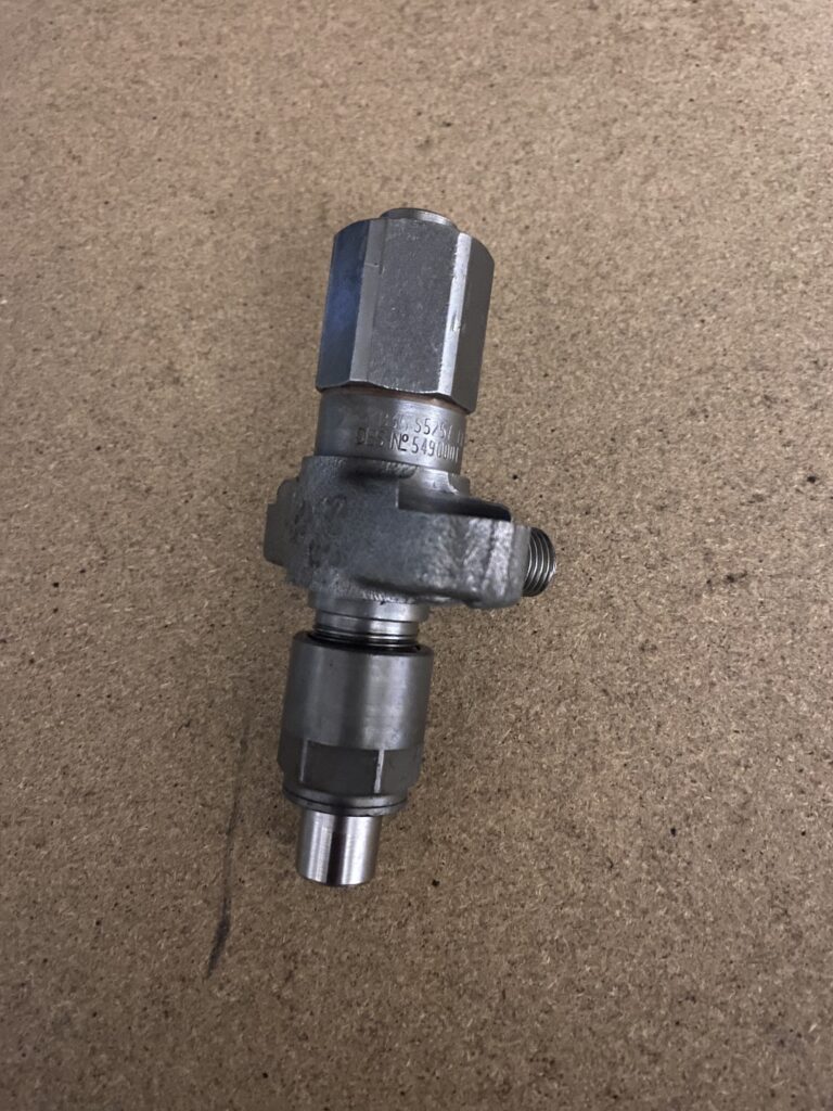 International ,IHC ,BD144,BD154 ,5490001 ,reconditioned diesel injector