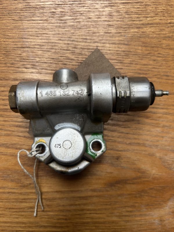 BOSCH VE PUMP HOUSING,VALVE&SOLENOID,1467 414 475,1463 458 337,0330 106 018 (USED)